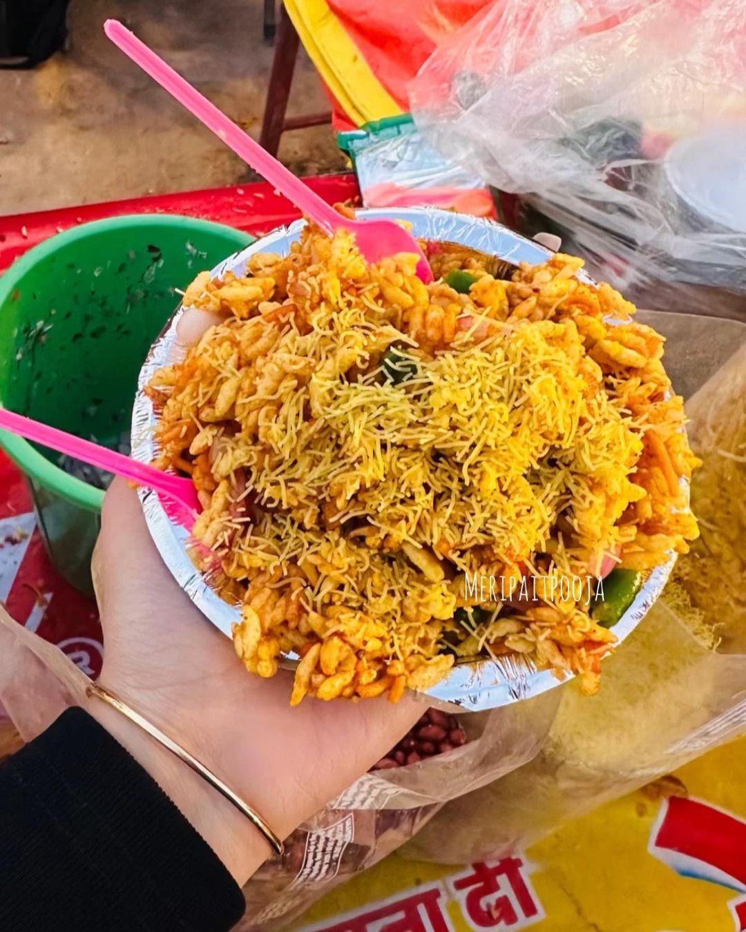Bombay-Style Bhel Puri : बॉम्बे स्टाइल Healthy Bhel Puri घर पर बनाएं 20 Minutes में